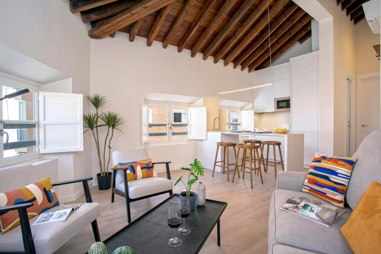 Apartamentos Thyssen Cisneros By Rent Me Malaga Zewnętrze zdjęcie