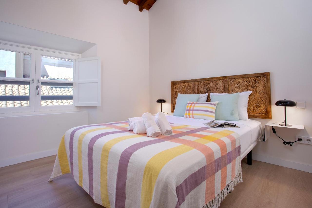 Apartamentos Thyssen Cisneros By Rent Me Malaga Zewnętrze zdjęcie