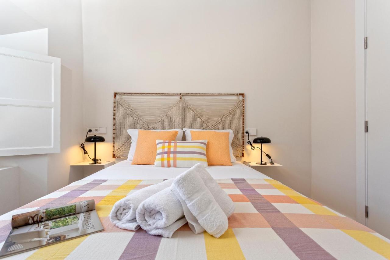 Apartamentos Thyssen Cisneros By Rent Me Malaga Zewnętrze zdjęcie