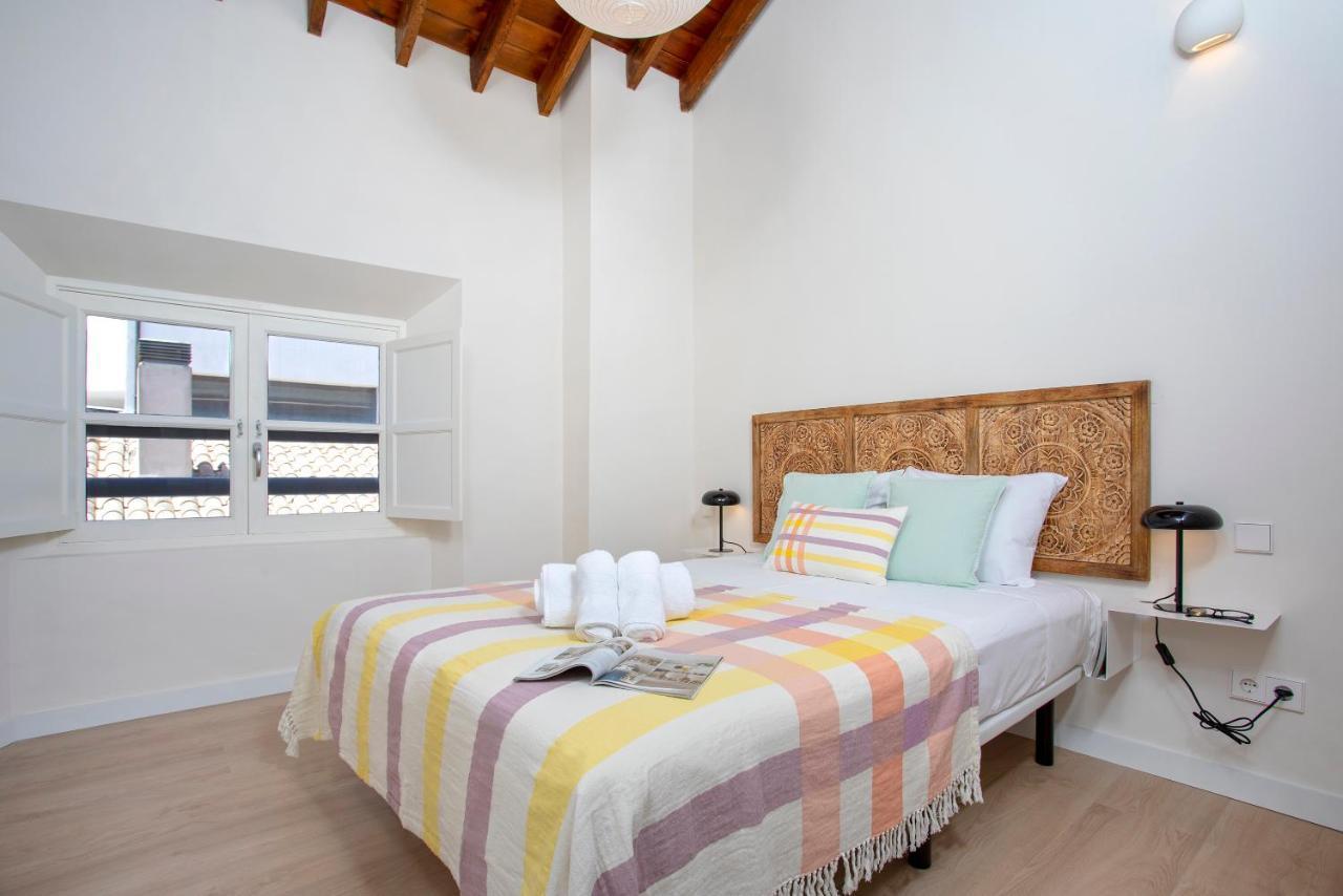 Apartamentos Thyssen Cisneros By Rent Me Malaga Zewnętrze zdjęcie
