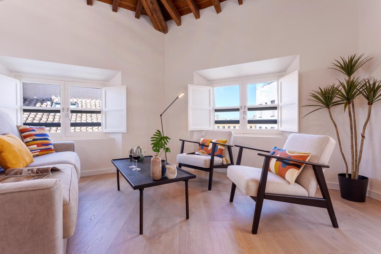 Apartamentos Thyssen Cisneros By Rent Me Malaga Zewnętrze zdjęcie